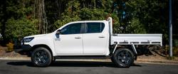 2023 Toyota Hilux SR