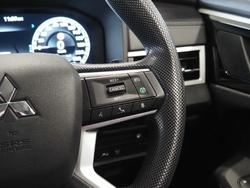 2022 Mitsubishi Outlander PHEV ES