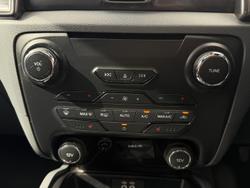 2017 Ford Everest Titanium