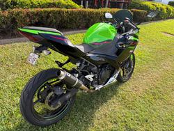 2022 Kawasaki NINJA 400 KRT INSPIRED CG Green