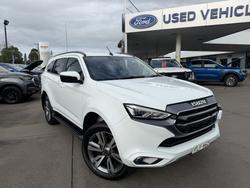 Isuzu MU-X
