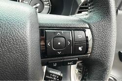 2023 Toyota Hilux SR5