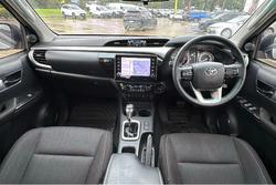2023 Toyota Hilux SR5