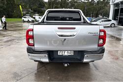 2023 Toyota Hilux SR5