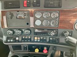 2018 Kenworth T610 SAR WHITE