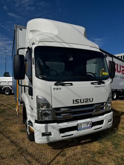 2022 Isuzu F Series FRR110-260 Freightpack