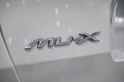 2025 Isuzu MU-X X-TERRAIN