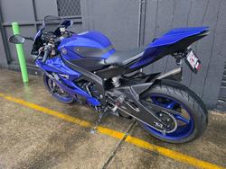 2017 Yamaha YZF-R6 BLUE