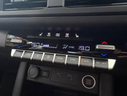 2025 Nissan Navara PRO-4X