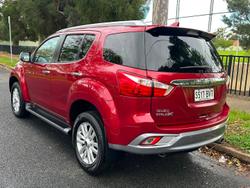 2018 Isuzu MU-X LS-T