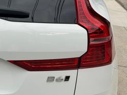 2021 Volvo XC60 B6 R-Design