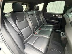 2021 Volvo XC60 B6 R-Design