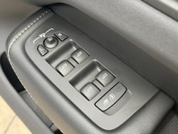 2021 Volvo XC60 B6 R-Design