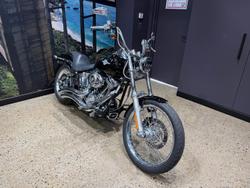 2010 Harley-Davidson Softail Custom 1584 (FXSTC) Softail Black