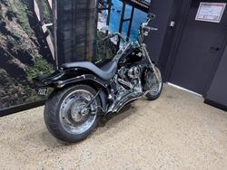 2010 Harley-Davidson Softail Custom 1584 (FXSTC) Softail Black