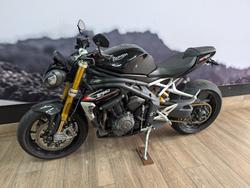 2022 Triumph SPEED TRIPLE 1200 RS Black