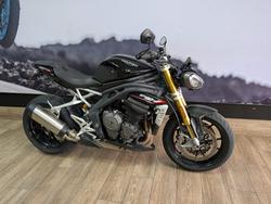 2022 Triumph SPEED TRIPLE 1200 RS Black