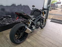 2022 Triumph SPEED TRIPLE 1200 RS Black