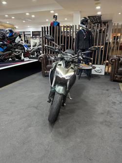 2024 DUCATI STREETFIGHTER V2 Green