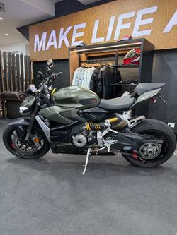 2024 DUCATI STREETFIGHTER V2 Green