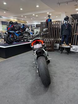 2024 DUCATI STREETFIGHTER V2 Green