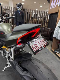 2024 DUCATI STREETFIGHTER V2 Green