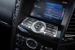 2015 INFINITI QX70 S Premium