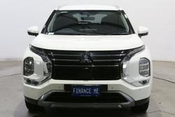 2025 Mitsubishi Outlander LS
