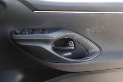 2021 Toyota Yaris Ascent Sport