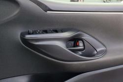 2021 Toyota Yaris Ascent Sport