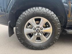 2024 Toyota Landcruiser VX