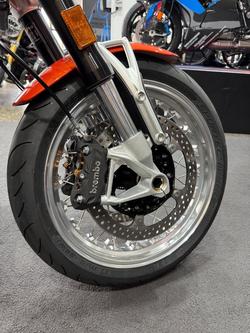 2026 BMW Motorrad 2026 BMW 1170CC R 12 S Road Lava orange metallic. (07-07)