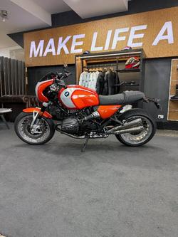 2026 BMW Motorrad 2026 BMW 1170CC R 12 S Road Lava orange metallic. (07-07)
