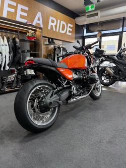 2026 BMW Motorrad 2026 BMW 1170CC R 12 S Road Lava orange metallic. (07-07)