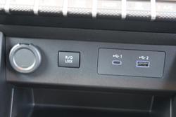 2025 Mitsubishi Triton GLX+
