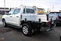 2025 Mitsubishi Triton GLX+