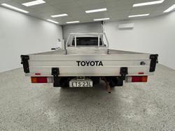 2022 Toyota Hilux Workmate TGN121R 4x2 Silver Sky