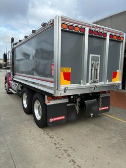 2025 Kenworth T420 T420SAR