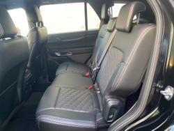 2025 Ford Everest Platinum