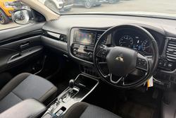 2018 Mitsubishi Outlander ES