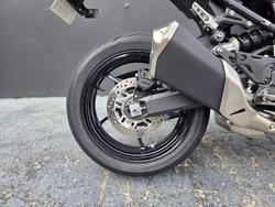 2025 Kawasaki Z900RS (ZR900C) WHITE
