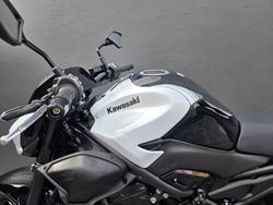 2025 Kawasaki Z900RS (ZR900C) WHITE