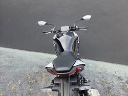 2025 Kawasaki Z900RS (ZR900C) WHITE
