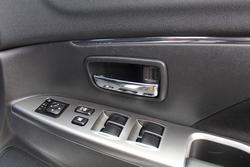 2024 Mitsubishi ASX LS