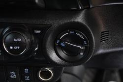 2024 Toyota Hilux SR 48V