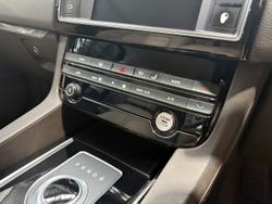 2016 Jaguar F-PACE 30d Prestige
