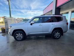 2022 Toyota Landcruiser VX