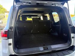 2022 Toyota Landcruiser VX