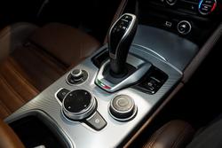 2021 Alfa Romeo Stelvio Veloce