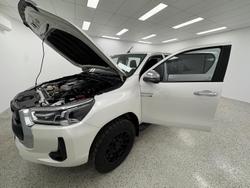 2020 Toyota Hilux SR5 GUN126R 4X4 Dual Range White
